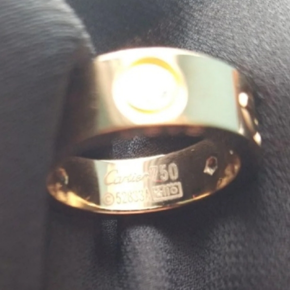 Ring- Rose Gold,  "LOVE RING" Style. - Picture 3 of 3